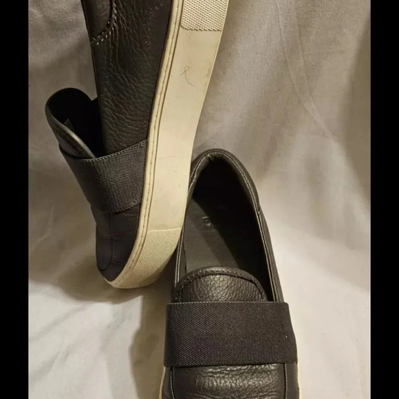 UGG Womens Comfort Loafers Size 7 Grey Leather White Sole Slip on Elastic Strap - Picture 5 of 7